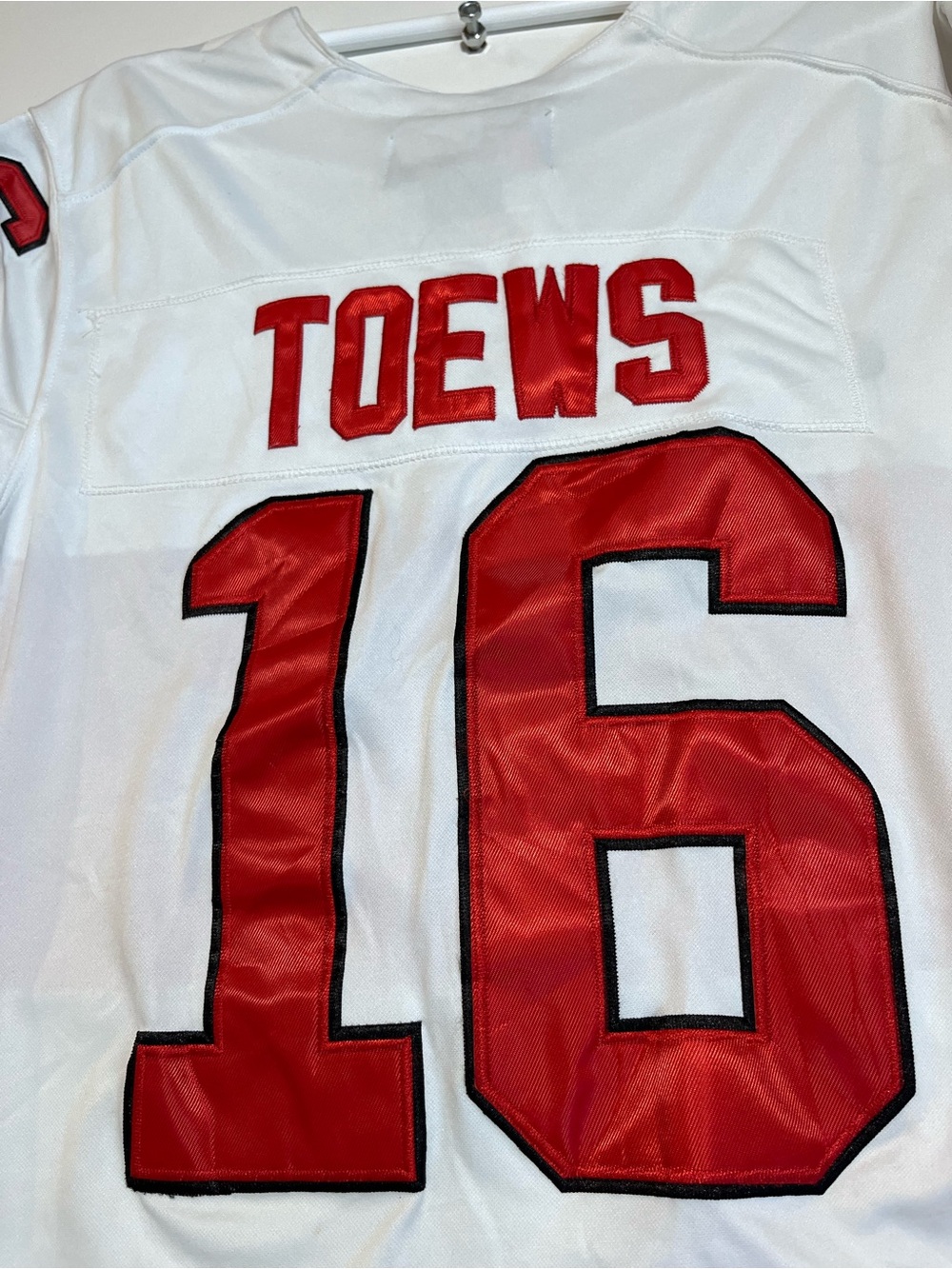 Nike Team Canada Jonathan Toews #16  men’s Hockey Jersey Sz large - Picture 14 of 16